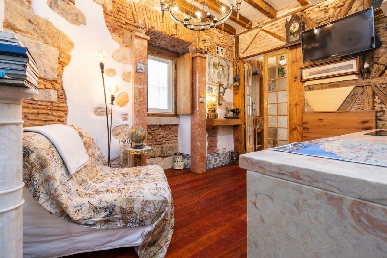 Romantic Medieval Apartment Lissabon Exterior foto