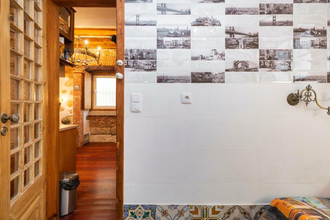 Romantic Medieval Apartment Lissabon Exterior foto