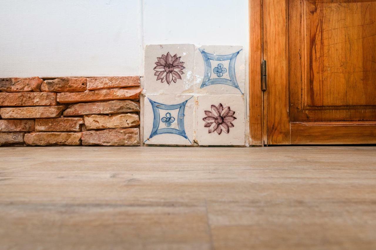 Romantic Medieval Apartment Lissabon Exterior foto